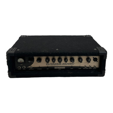 BEHRINGER ULTRABASS BXL3000 ベースアンプ Behringer Ultrabass BXL3000A Reviews | Sweetwater