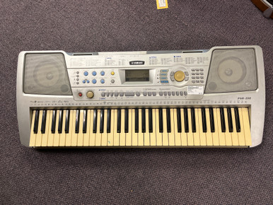 Used Yamaha PSR-290 Keyboard 61-Key