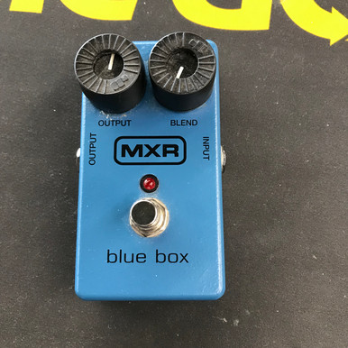 ギター MXR blue box M-103KYO Octave Fuzz Amazon.com: MXR Blue Box™ Octave Fuzz : Musical Instruments