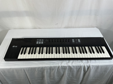 Used Native Instruments KOMPLETE KONTROL S61 Controllers 61-Key