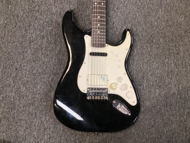 Amazon.com: Fender Squier Debut Series Stratocaster Electric