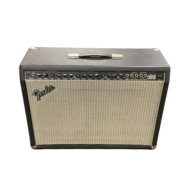 Used Fender ULTIMATE CHORUS Solid State Guitar Amp 2 x 12