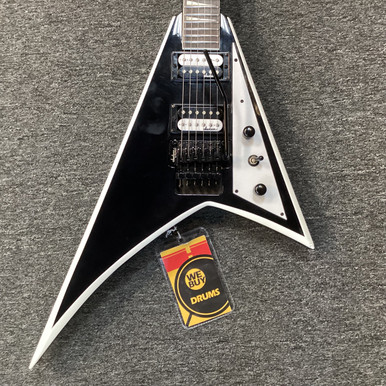 ギター Jackson JS32 Rhoads Black Jackson Rhoads JS32 Electric Guitar - Black with White
