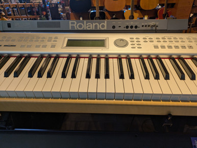 Used Korg SP-500 KEYBOARD 88-Key Digital Piano 88-key