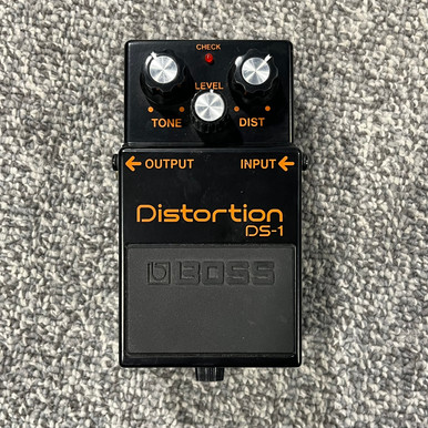 Used BOSS DS-1 BLACK Guitar Distortion Pedal