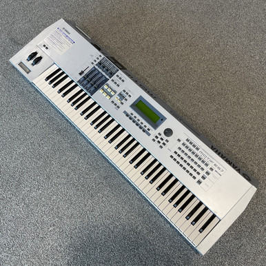YAMAHA MOTIF ES7　ジャンク YAMAHA MOTIF ES7 76-Key Keyboard Synthesizer Excellent