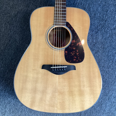 単板トップ　YAMAHA ＦＧ７００Ｓ Yamaha FG700S Solid-Top Acoustic Guitar (Brown Sunburst) FG700S