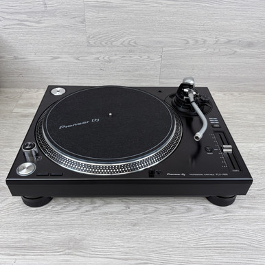 Used Pioneer PLX-1000 TURNTABLE W/ALL Turntable