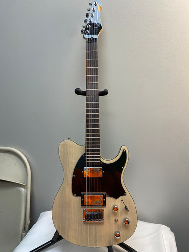 Used Peavey GENERATION EXP HH W/PIEZO Electric Guitar White 6-String