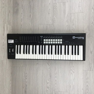 Used Novation LAUNCHKEY 49 MK2 49-Key Controller 49-Key