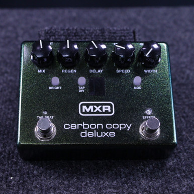 Used MXR CARBON COPY DELUXE ANALOG DELAY Delay Pedal