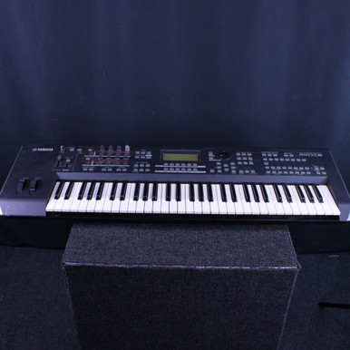 【値下げ交渉可】yamaha mx61 Yamaha MX61 Music Synthesizer - Blue STAGE ESSENTIALS BUNDLE