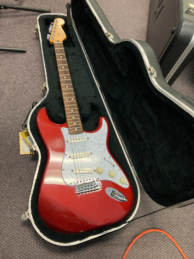 Used Fender STRATOCASTER 93 MIM S Type Electric Guitar Red 6-String