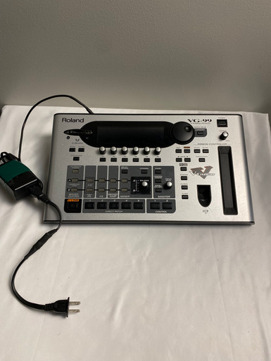 Used Roland VG-99 W/AC Floorboard Amp Modeling + FX