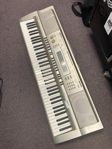 Used Casio WK-200 61-Key Keyboard 61-Key
