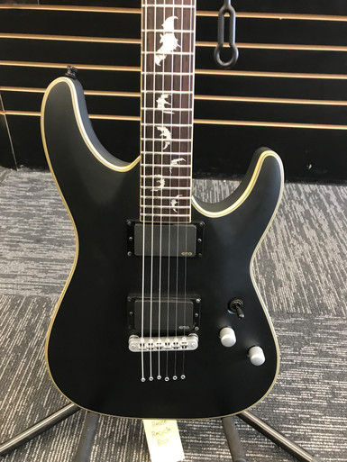Used Schecter DAMIEN PLATINUM Super S Electric Guitar Black 6-String