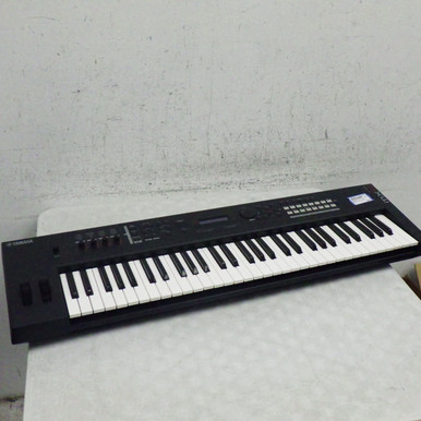 Used Yamaha MX61 W POWER SUPPLY 61-Key Synthesizer 61-Key