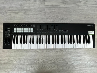 Used Novation LAUNCHKEY 61 MK3 61-Key Controller 61-Key