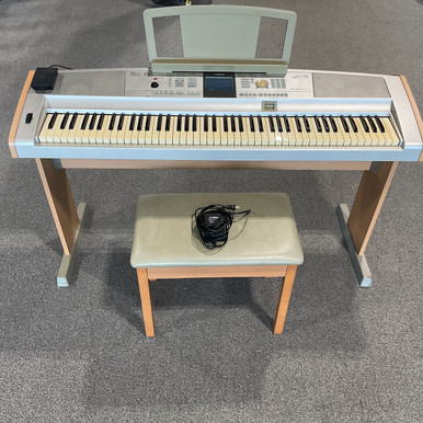 Used YAMAHA DGX-505 Digital Piano 88-key