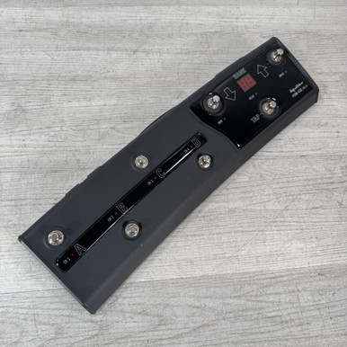 Used Hughes and Kettner FSM-432 MK III - MIDI Board Foot Controller