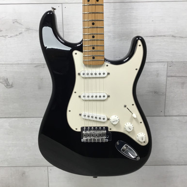 Used Fender STANDARD STRATOCASTER MIM 2009 S Type Electric Guitar