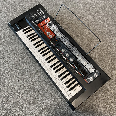 Used ROLAND SH-201 SYNTHESIZER