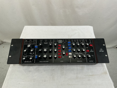 Used Behringer MODEL D Rackmount Synthesizer Rackmount