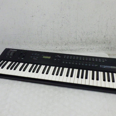 Alesis QS6 シンセサイザー 61鍵　ソフトケース付 ヴィンテージ Used Alesis QS6.1 SYNTHESIZER 61-Key Synthesizer 61-Key