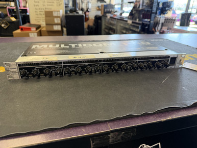 Used Behringer MULTICOM PRO MDX 4400 Rackmount Recording Device