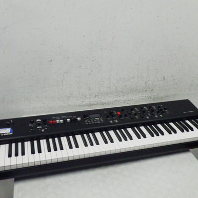 Used Yamaha YC73 73 KEY STAGE KEYBOARD 76-Key Keyboard 76-key