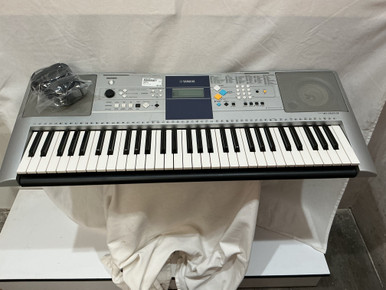 Used Yamaha PSR E323 61-Key Keyboard 61-Key