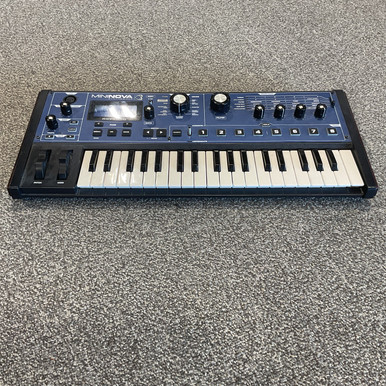 Used Novation MININOVA W/ MIC / POWER Compact Synthesizer Compact