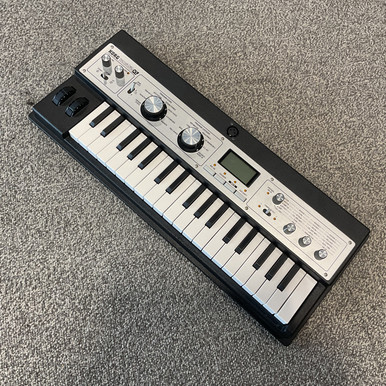 Used Korg MICROKORG XL W/PWR 25-Key Synthesizer 25-Key