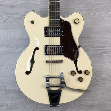 Used Gretsch G2622T STREAMLINER Semi-Hollow Electric Guitar White