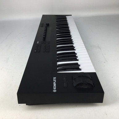 Used Native Instruments KOMPLETE KONTROL A61 61-Key Controller 61-Key