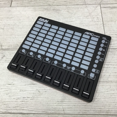 AKAI APC mini MIDIコントローラー Akai APC Mini MK2 Clip Launcher