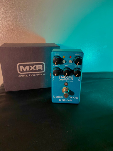 Used MXR M83 BASS CHORUS DELUXE Chorus Pedal