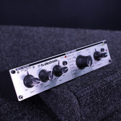 Used TC Electronic M100 MULTI-EFFECTS PROCESSOR Multi Effects