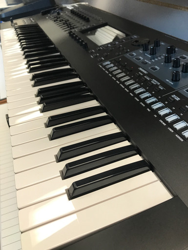 Used Roland FANTOM 6 EX 61-Key Synthesizer 61-Key