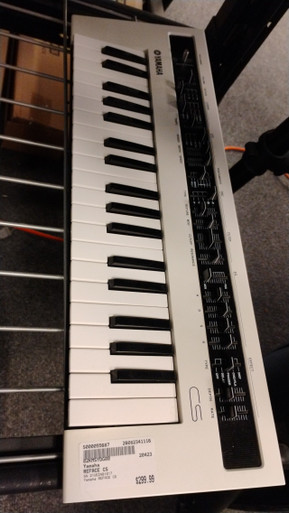 Used Yamaha REFACE CS Compact Synthesizer Compact