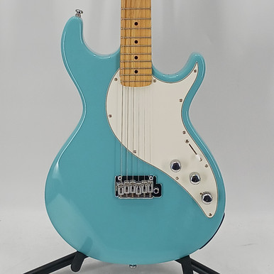 Used Line 6 VARIAX 600 Electric Guitar Blue 6-String