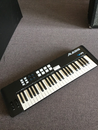 Used Alesis V49 Controllers 49-Key Controllers