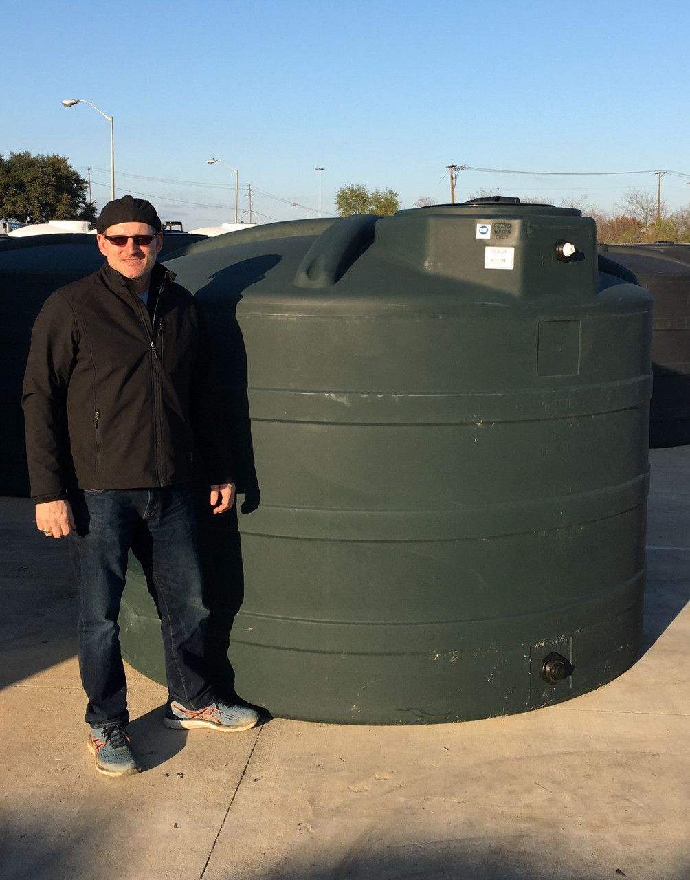 2000 Gallon Rain Harvesting Tank* Berde2000 Gallon Rain Harvesting Tank* Berde  