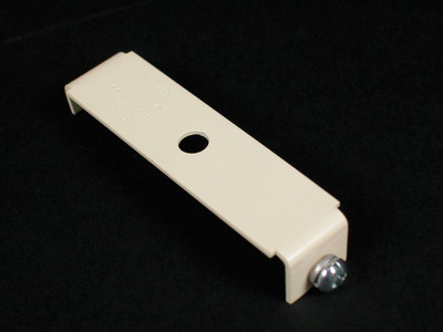 Wiremold V3003 3000 Supporting Clip Fitting in Ivory