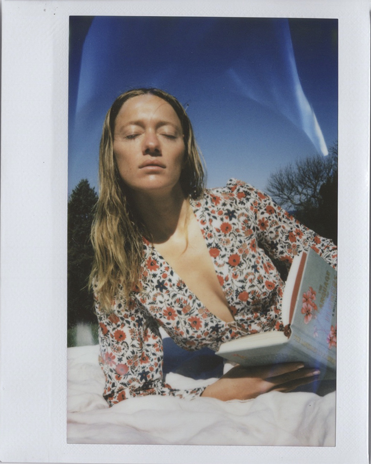 The Bennie - White Batik Floral The Bennie - White Batik Floral