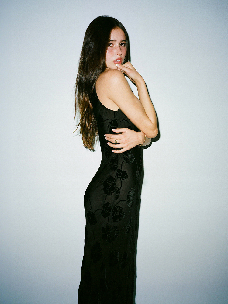carla カーラ　オデットワンピース Carla Lily Devoré Noir | Black floral silk maxi dress | Réalisation