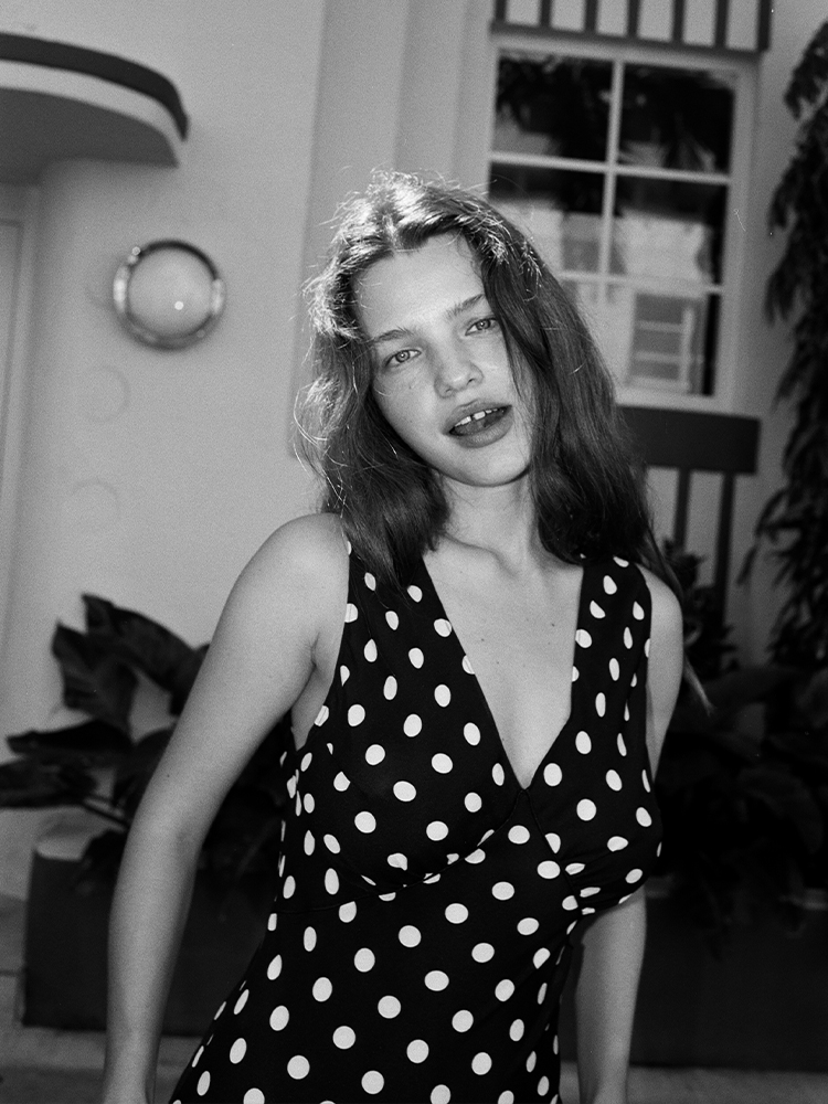 The Delphine - Midnight Spot, model shot