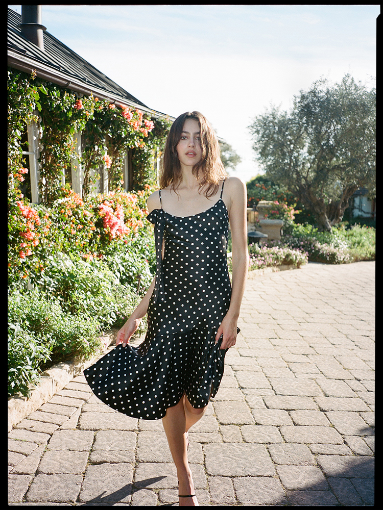 Realisation par ワンピース The Cassidy Satin Spot | Silk Ruffle Hem Dress | Réalisation Par