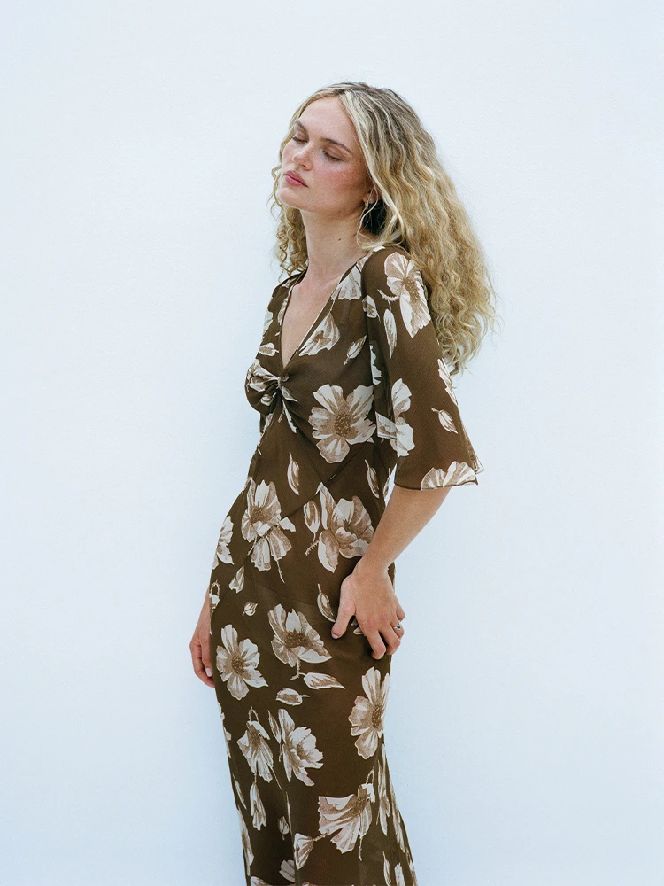 COMING SOON<br>The Vera - Isla