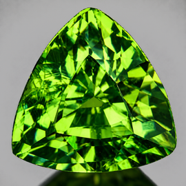 5.50 mm { 0.72 cts } Trilliant AAA Fire Rainbow Sparkles Natural AAA Green Demantoid {Flawless-VVS}--AAA Grade